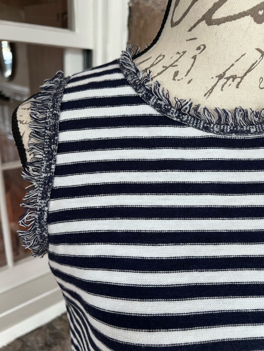 J. McLaughlin size M Navy & White Fringed Stripe Sleeveless sweater/ Tank - Picture 2 of 6